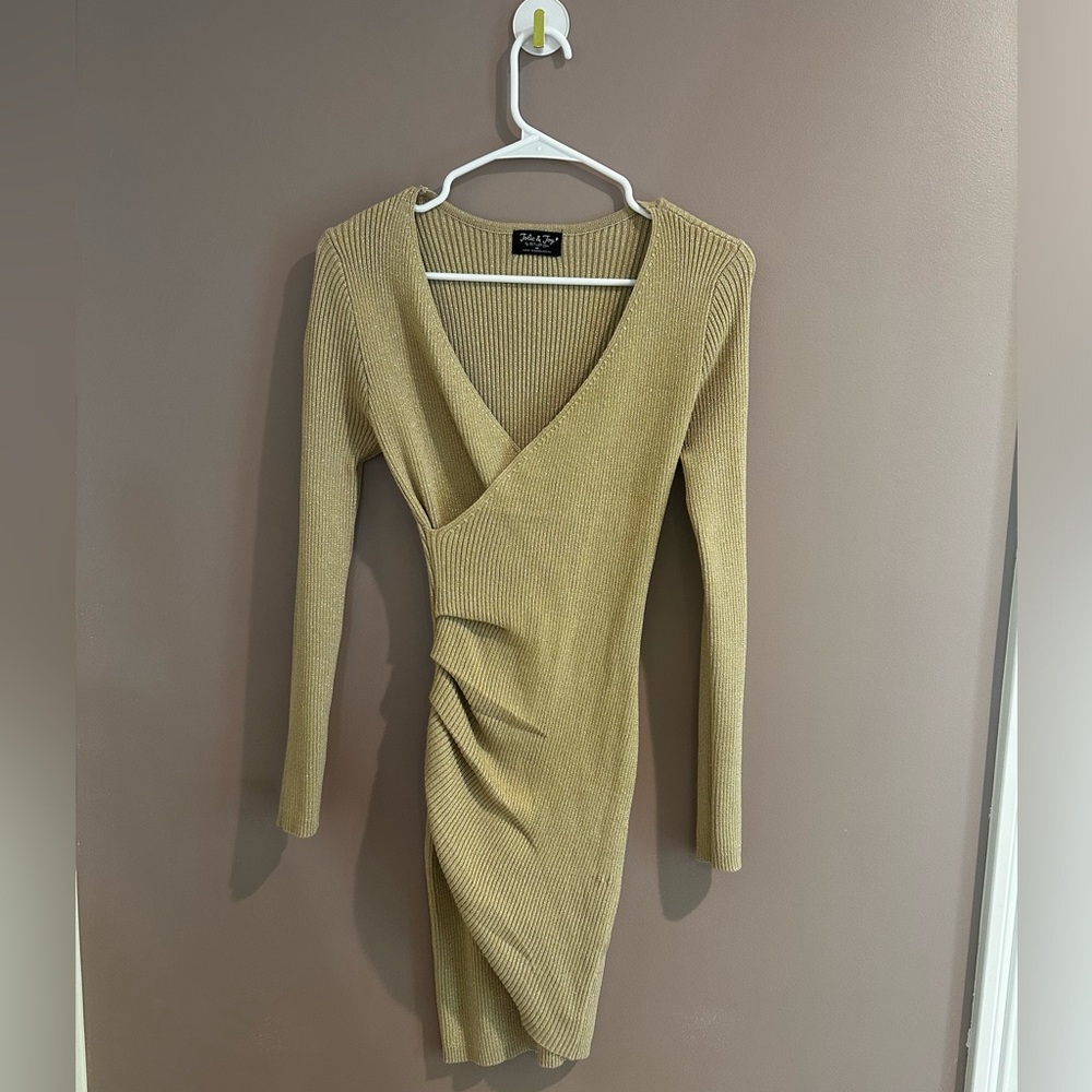 V-neck Sweater dress by Jolie & Joy